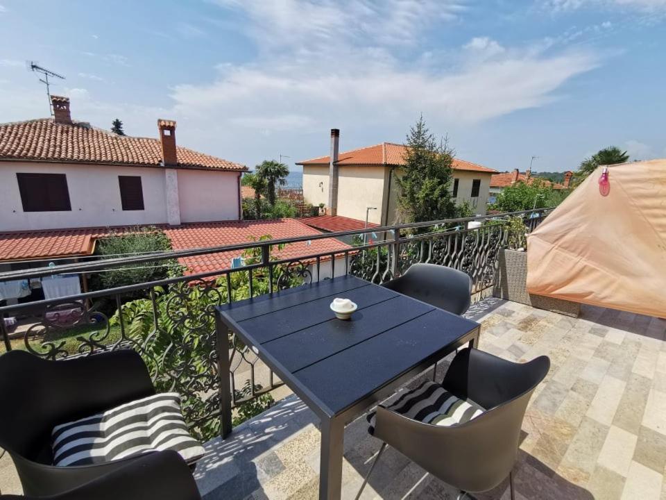 App Palcic K Apartment Novigrad  Exterior photo