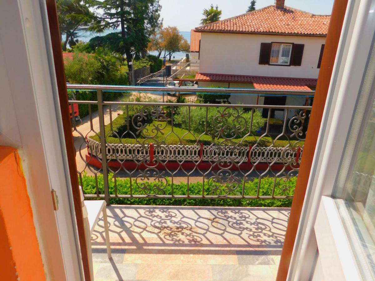 App Palcic K Apartment Novigrad  Exterior photo